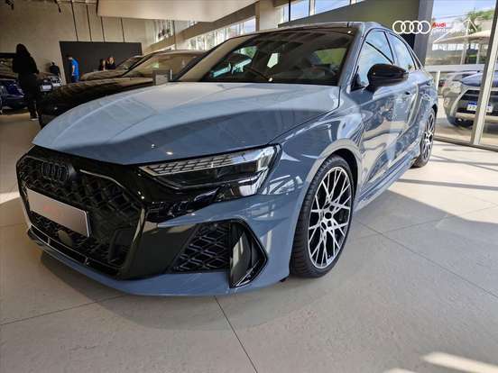 AUDI-RS3-2.5 TFSI GASOLINA SEDAN TRACK QUATTRO S-TRONIC AUDI-RS3-2025