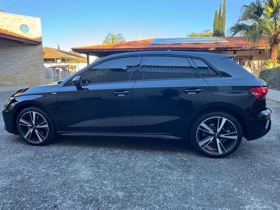 AUDI-A3-2022