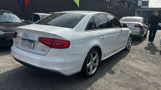 AUDI-A4-2015