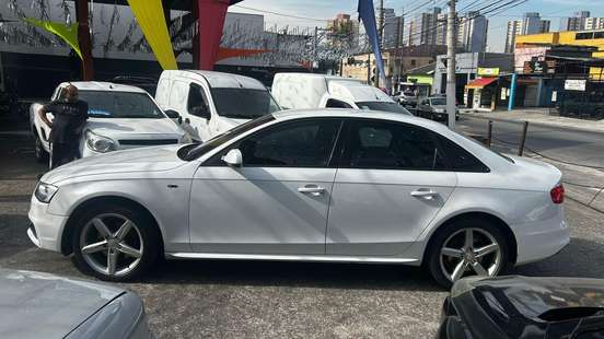 AUDI-A4-2015