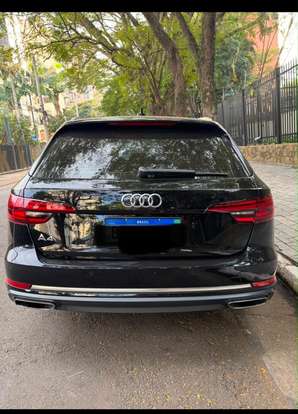 AUDI-A4-2019