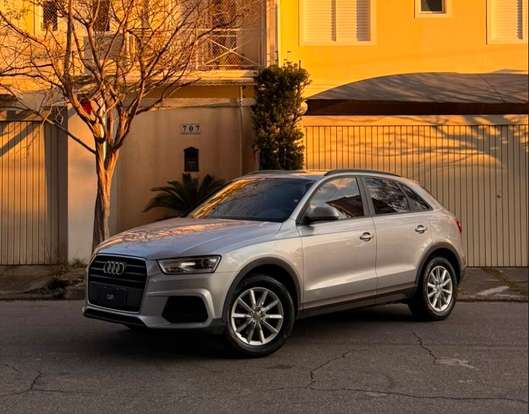 AUDI-Q3-2017
