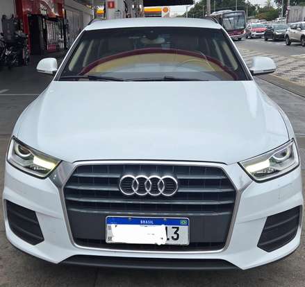 AUDI-Q3-2015