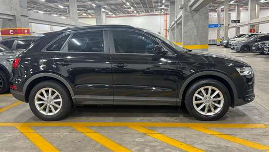 AUDI-Q3-2015