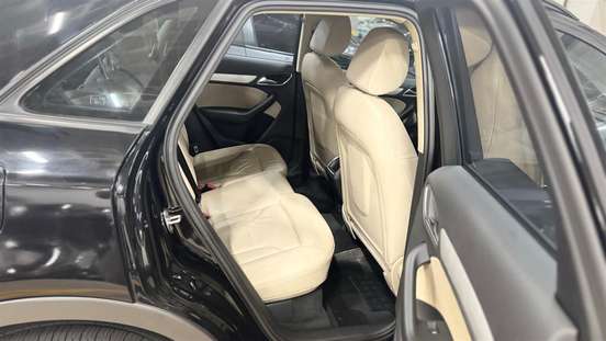 AUDI-Q3-2015
