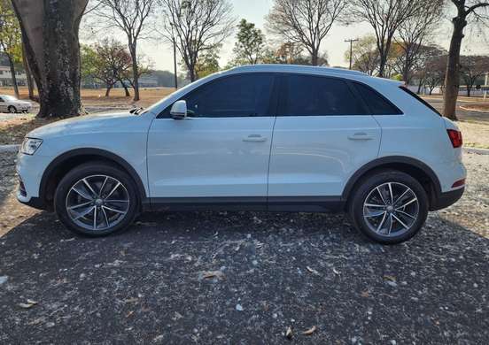 AUDI-Q3-2018