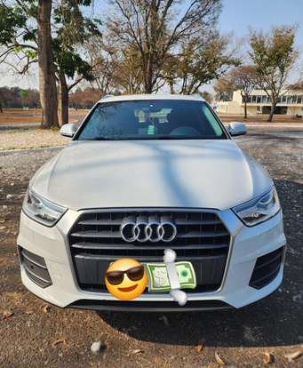 AUDI-Q3-2018