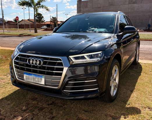 AUDI-Q5-2020