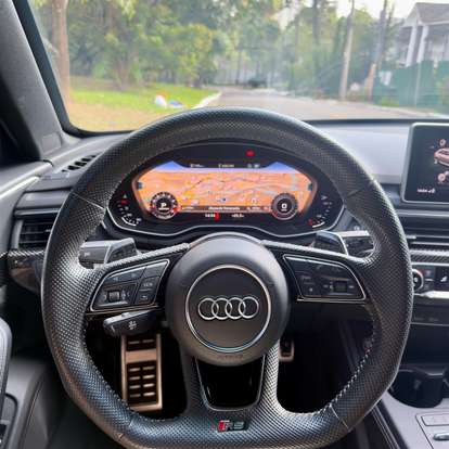AUDI-RS4-2019