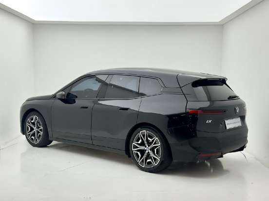 BMW-iX-2023