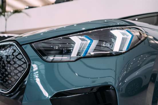 BMW-iX2-2024
