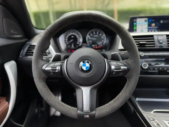 BMW-M 240i-2017
