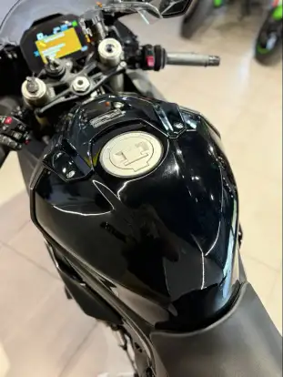 BMW-S 1000 RR-2021
