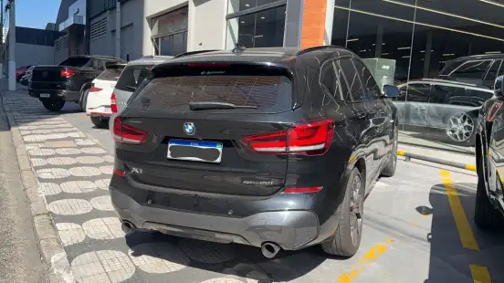 BMW-X1-2022