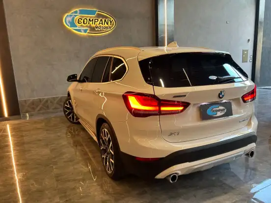 BMW-X1-2.0 16V TURBO ACTIVEFLEX SDRIVE20I X-LINE 4P AUTOMÁTICO BMW-X1-2022