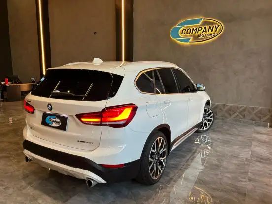 BMW-X1-2022
