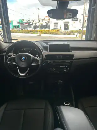 BMW-X1-2021