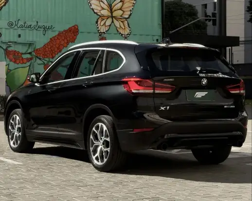 BMW-X1-2021