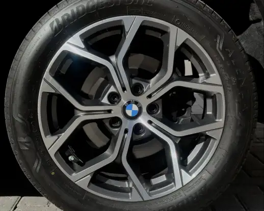 BMW-X1-2021