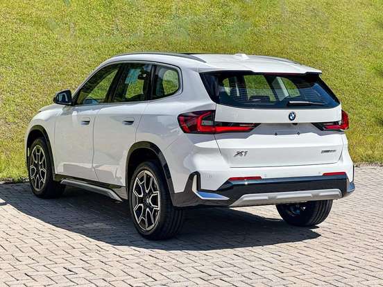 BMW-X1-2.0 16V TURBO GASOLINA SDRIVE20I X-LINE STEPTRONIC BMW-X1-2026
