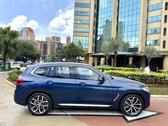 BMW-X3-2021
