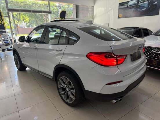 BMW-X4-2015