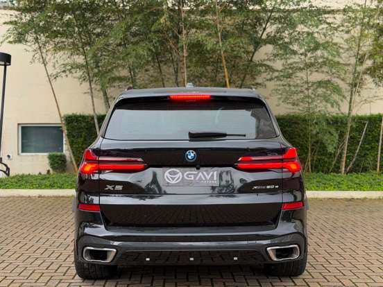 BMW-X5-2023