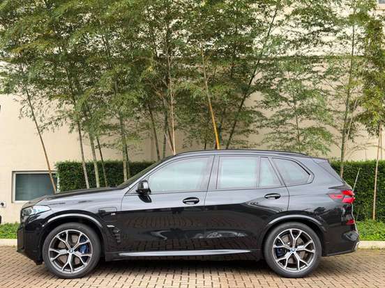 BMW-X5-3.0 I6 TURBO HÍBRIDO XDRIVE50E M SPORT AUTOMÁTICO BMW-X5-2023