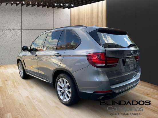 BMW-X5-4.4 V8 TURBO GASOLINA XDRIVE50I SECURITY AUTOMÁTICO BMW-X5-2015
