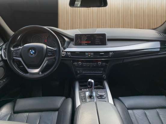 BMW-X5-4.4 V8 TURBO GASOLINA XDRIVE50I SECURITY AUTOMÁTICO BMW-X5-2015
