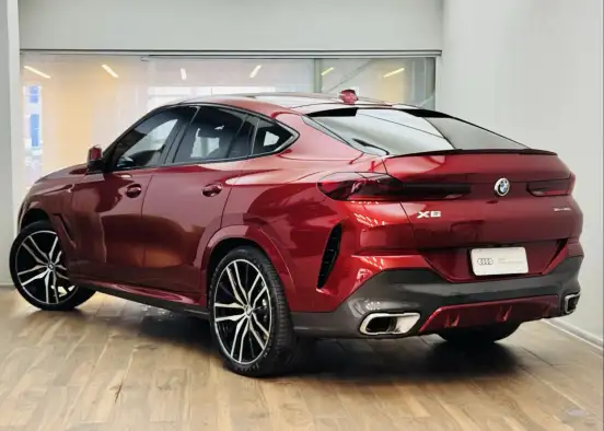 BMW-X6-2022