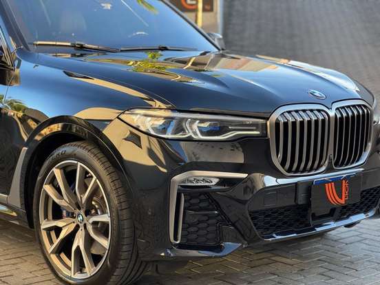 BMW-X7-4.4 V8 GASOLINA M50i STEPTRONIC BMW-X7-2021