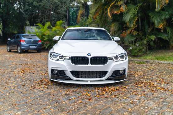 BMW-328i-2016