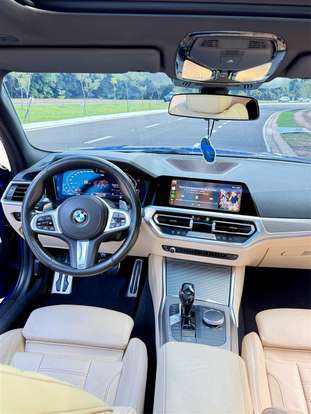 BMW-330i-2019