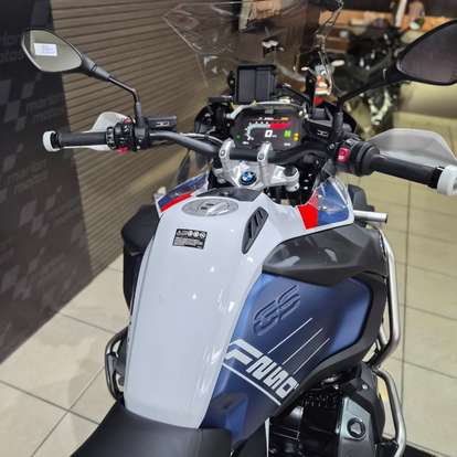 BMW-R 1250 GS ADVENTURE PREMIUM-2024