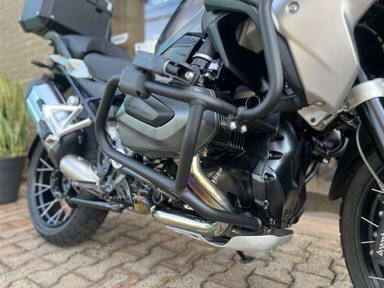 BMW-R 1250 GS PREMIUM TRIPLE BLACK BMW-R 1250 GS PREMIUM TRIPLE BLACK-2022