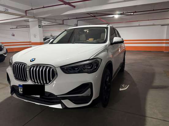 BMW-X1-2021