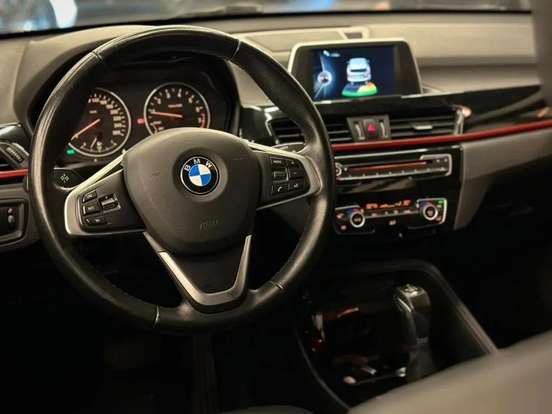 BMW-X1-2.0 16V TURBO GASOLINA XDRIVE25I SPORT 4P AUTOMÁTICO BMW-X1-2016