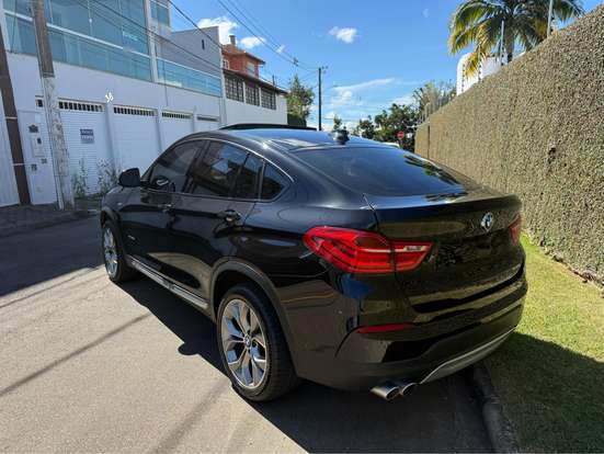 BMW-X4-2017