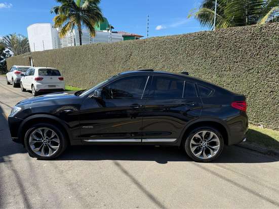 BMW-X4-2017