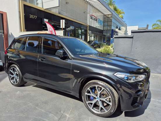 BMW-X5-3.0 I6 TURBO HÍBRIDO XDRIVE45E M SPORT AUTOMÁTICO BMW-X5-2022