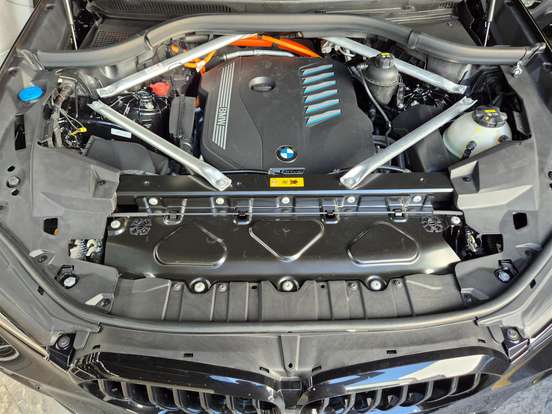 BMW-X5-3.0 I6 TURBO HÍBRIDO XDRIVE45E M SPORT AUTOMÁTICO BMW-X5-2022
