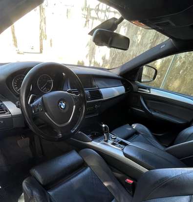 BMW-X6-2011