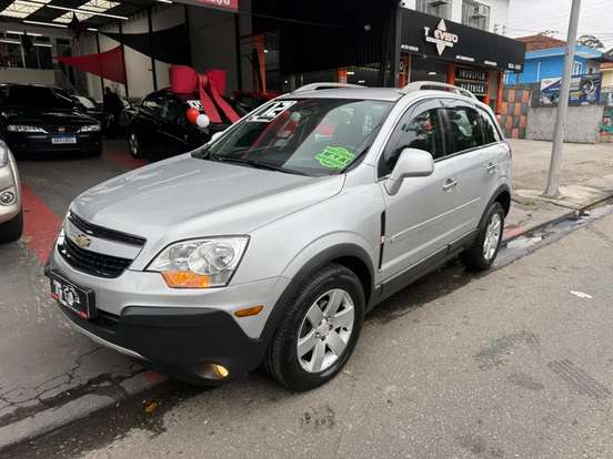 CHEVROLET-CAPTIVA-2012