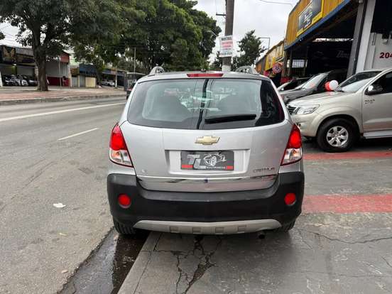 CHEVROLET-CAPTIVA-2012