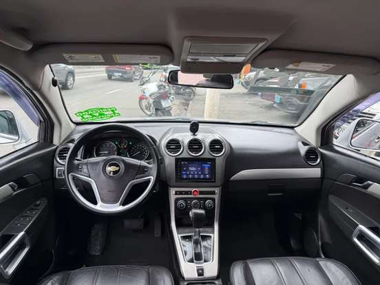 CHEVROLET-CAPTIVA-2012
