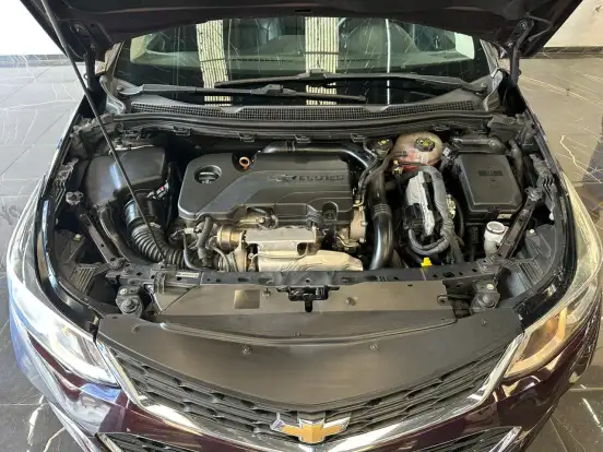 CHEVROLET-CRUZE-2017