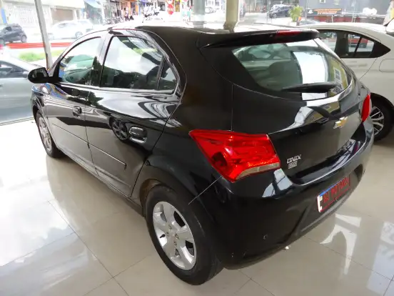CHEVROLET-ONIX-1.4 MPFI LT 8V FLEX 4P AUTOMÁTICO CHEVROLET-ONIX-2019