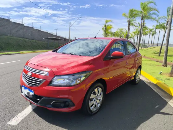 CHEVROLET ONIX 1.4 MPFI LT 8V FLEX 4P MANUAL CHEVROLET ONIX 1.4 MPFI LT 8V FLEX 4P MANUAL