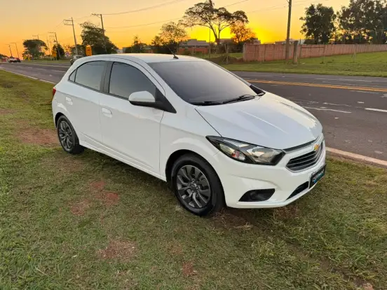 CHEVROLET-ONIX-1.4 MPFI LT 8V FLEX 4P MANUAL CHEVROLET-ONIX-2018